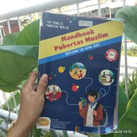 Review Handbook Pubertas Muslim